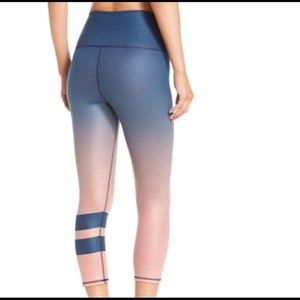 ALO Airbrush Gradient Capri Size M High Waist